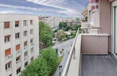 Location d’un appartement spacieux de 2 pièces, 67 m², au centre de Belgrade, Serbie
